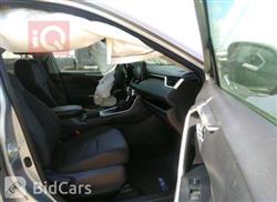 تۆیۆتا ڕاڤ 4